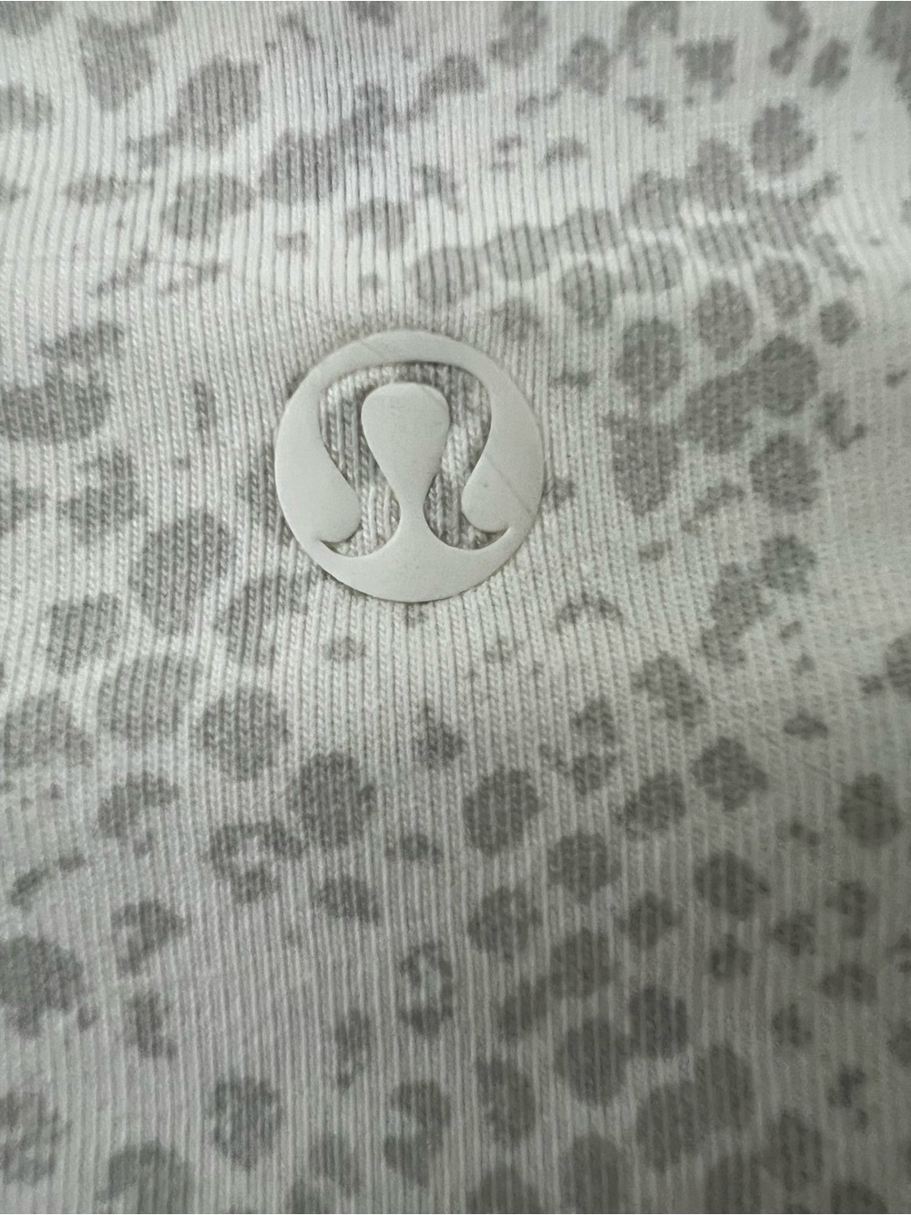 Lululemon Seamed Top - Picture 6 of 6